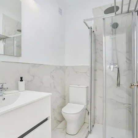 Parrot Paradise Studio, Wifi, Smart Tv, Pool Costa del Silencio