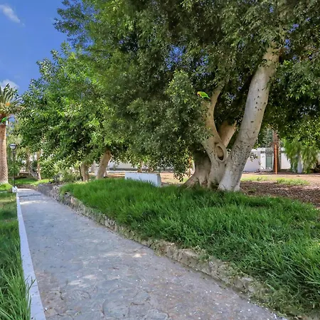 Parrot Paradise Studio, Wifi, Smart Tv, Pool Costa del Silencio