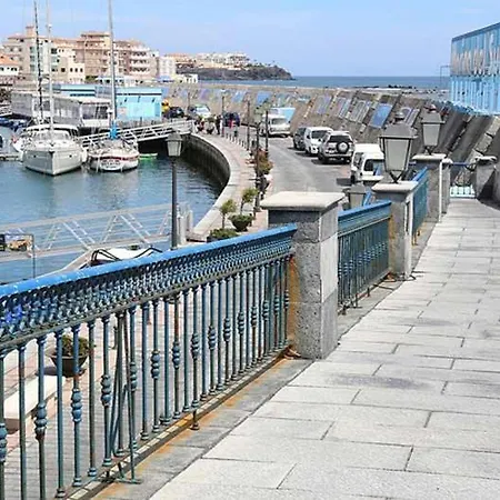 Parrot Paradise Studio, Wifi, Smart Tv, Pool Appartement