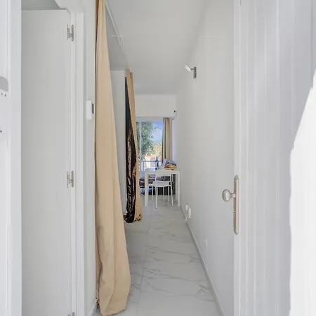 Appartement Parrot Paradise Studio, Wifi, Smart Tv, Pool